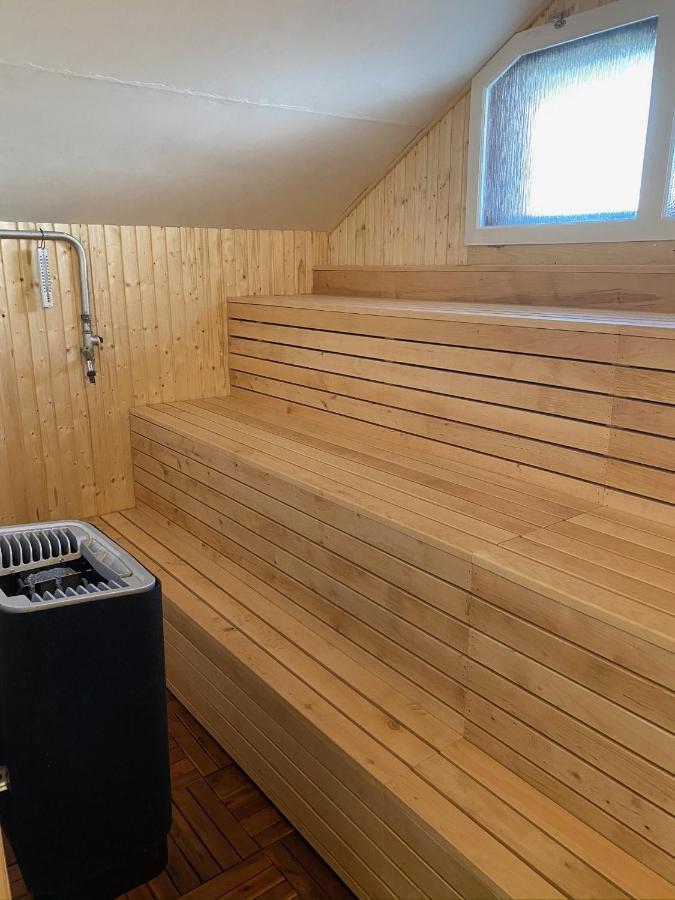 Kalvs Skolhus Hostel Bagian luar foto